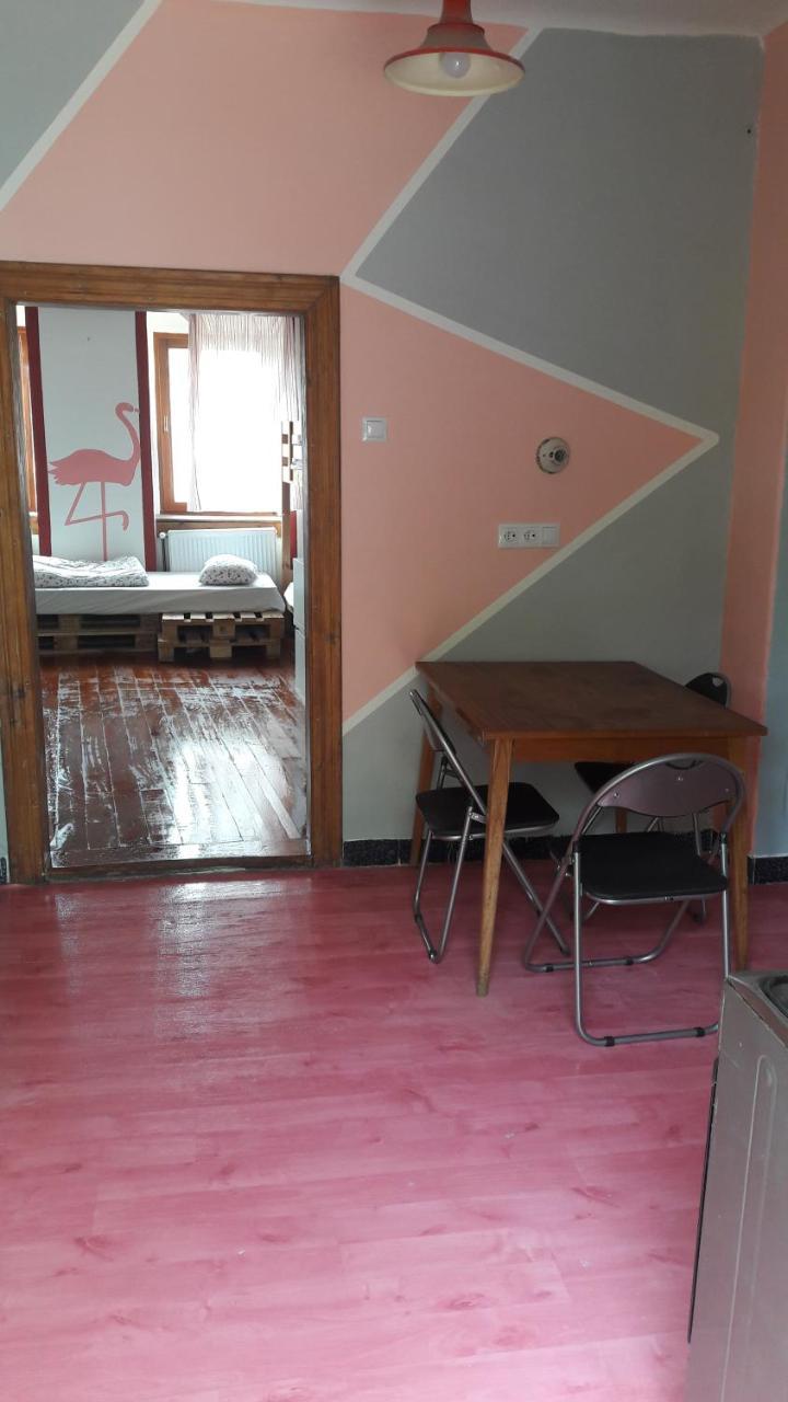 Ananas Hostel Pécs Zewnętrze zdjęcie