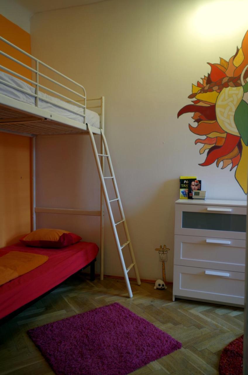 Ananas Hostel Pécs Zewnętrze zdjęcie